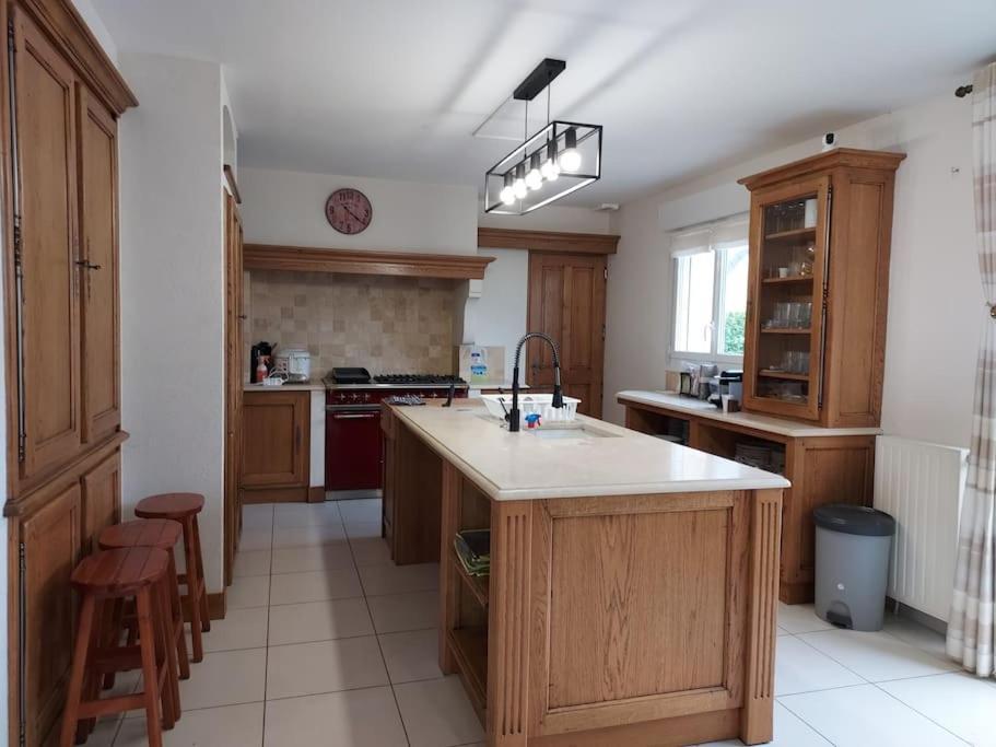 Villa Avec Piscine Chauffee A Moins 1H30 De Paris Saint-Pierre-des-Fleurs 외부 사진